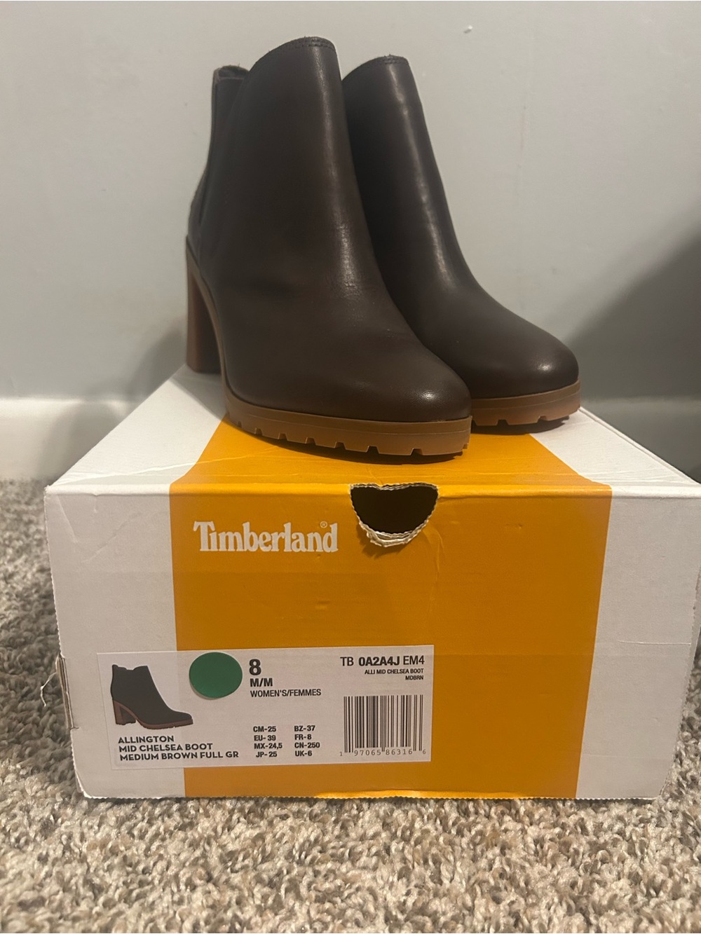 Timberland Women’s Dark Brown Chelsea Lug Heel Boots